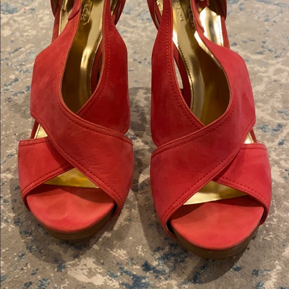 COACH ADELLE HEELS ! - Picture 4 of 8